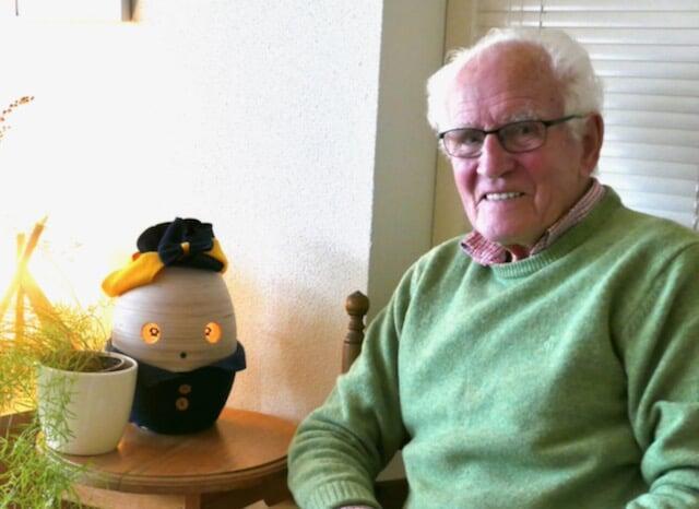 “Ik heb water gedronken, want dat zei Tessa tegen mij.” Meneer van der Linden kan weer meer zelf.